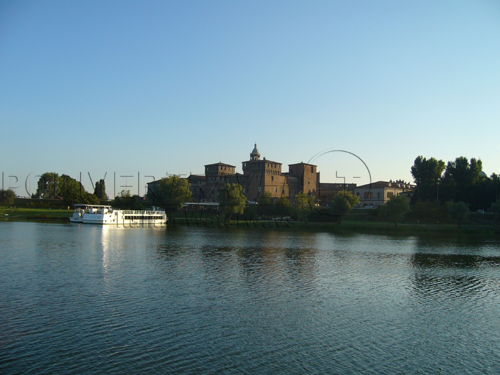 Mantova panorama dal lago